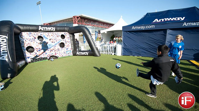 inflatable_soccer_free_kick_2