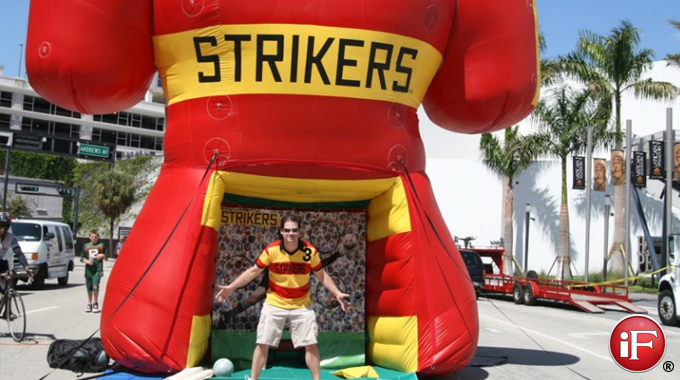 inflatable_soccer_jersey_goal_kick_3