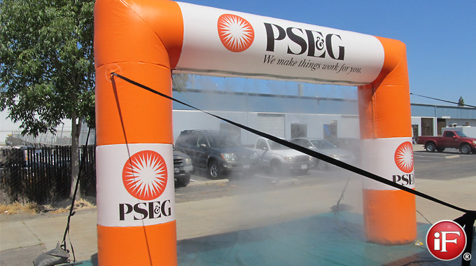 inflatable_misting_arch