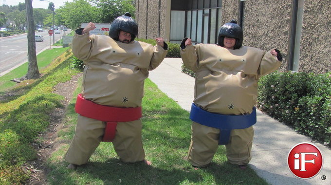 sumo wrestler suits game